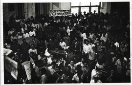 Greve dos trabalhadores metalúrgicos (São Paulo-SP, 27 out. 1978). / Crédito: Ennio Brauns Filho.