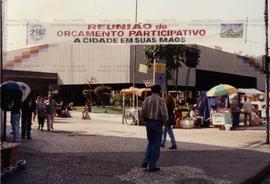 Reuniões do Orçamento Participativo da Prefeitura de Riberão Pires (SP) na gestão do PT (Ribeirão Pires-SP, [1997-2000]). / Crédito: Autoria desconhecida/Prefeitura de Ribeirão Pires (SP)