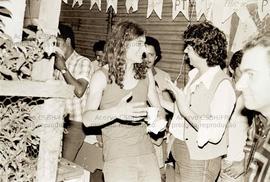 Comício e festa da candidatura “Lula governador” (PT) nas eleições de 1982 (São Paulo-SP, 1982). Crédito: Vera Jursys