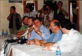 Comício da candidatura &quot;Lula Presidente&quot; (PT) nas eleições de 2002 (Paraná, 2002) / Cré...