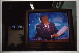Debate entre candidatos a governador na Rede Bandeirantes de Televisão (São Paulo-SP, 2002) / Crédito: Cesar Hideiti Ogata