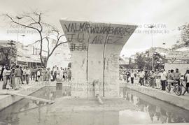 Ato de reinauguração do monumento em homenagem aos trabalhadores assassinados na greve da CSN (19...