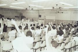 Assembleia dos metalúrgicos de Santo André (Santo André-SP, 30 mar. 1984). Crédito: Vera Jursys