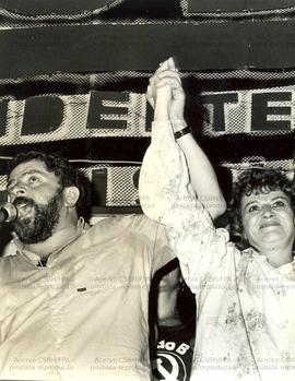 Comício da candidatura “Lula Presidente” (PT) nas eleições de 1989 (Rio de Janeiro-RJ, 01 nov. 1989). / Crédito: João Roberto Ripper
