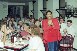 Evento cultural no [Sindicato dos Empregados em Estabelecimentos Bancários do Estado de São Paulo?] ([São Paulo-SP?], [1995-1996?]). Crédito: Vera Jursys