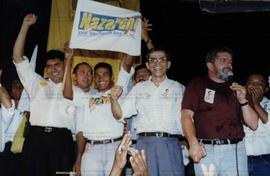 Comício da candidatura Nazareno Fontales à Prefeitura de Teresina (Teresina-PI, 1996). / Crédito:...