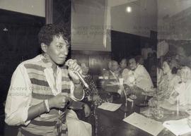 Tribunal Winnie Mandela (Local desconhecido, mai./nov. 1988). Crédito: Vera Jursys