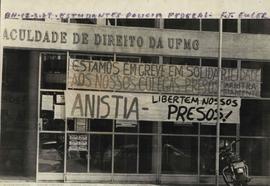 Manifestação de estudantes da Faculdade de Direito da UFMG (Belo Horizonte-MG, 16 mar. 1978). / Crédito: Euler.