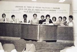 Ato pela libertação de presos políticos e pelo retorno dos exilados e desaparecidos ([São Paulo-SP?], [1982?]). Crédito: Vera Jursys