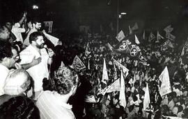 Comício e caminhada da candidatura “Lula Presidente” (PT) nas eleições de 1989 (Salvador-BA, 10 a...