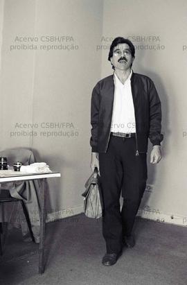 Retrato da candidatura Elói Pietá (PT) nas eleições de 1990 ([Guarulhos-SP?], 1990). Crédito: Vera Jursys