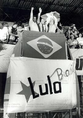 Comício da candidatura “Lula Presidente” (PT) nas eleições de 1989 (Rio de Janeiro-RJ, 13 dez. 1989). / Crédito: Jorge Nunes