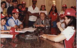 MST reúne-se com governador de Pernambuco Miguel Arraes (Recife-PE, 17 abr. 1997). / Crédito: Clóvis Campêlo.