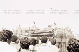 Cortejo fúnebre de Tancredo Neves (São Paulo-SP, 21 abr. 1985). Crédito: Vera Jursys