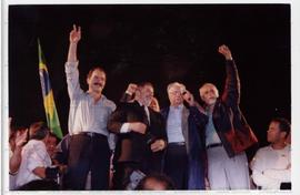 Passeata da candidatura &quot;Lula Presidente&quot; (PT) nas eleições de 2002 ([Diadema-SP?], 2002) / Crédito: Cesar Hideiti Ogata