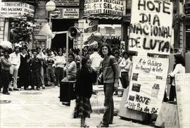 Manifestação no Dia Nacional de Luta (São Paulo, 1 out. [1983?]). / Crédito: Vera Lúcia.