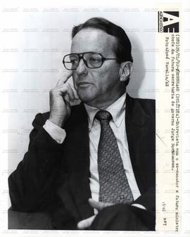 Entrevista com Jorge Bornhausen, futuro ministro da Secretaria de Governo (Brasília-DF, 29 jan. 1992).  / Crédito: José Varella/Agência Estado.