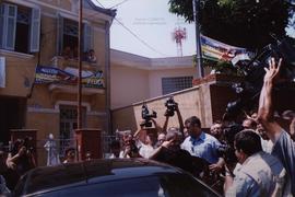 Visita de Lula e José Genoino a [abrigo de menor carente?] nas eleições de 2002 (São Paulo-SP, 2002) / Crédito: César Hideiti Ogata