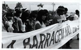 Índios protestam contra barragem do rio Machado (Rondônia, out. 1991).  / Crédito: Antônio Carlos...