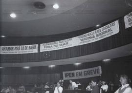 Assembleia de greve dos trabalhadores do Instituto de Pesquisas Energéticas Nucleares (IPEN) ([São Paulo-SP], Data desconhecida). / Crédito: Autoria desconhecida/Arquivo do Sindicato dos Químicos.