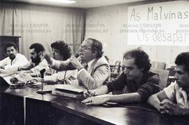 Ato contra a Guerra nas Malvinas e a ditadura na Argentina ([São Paulo-SP?], 1981). Crédito: Vera Jursys