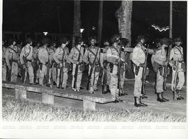 Repressão policial contra reunião do Diretório Regional do MDB, no bairro Campo Grande (Salvador-BA, 13 mai. 1978). / Crédito: Luciano Andrade.