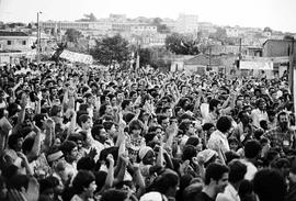Comício da candidatura &#039;Lula governador” (PT) no bairro da Vila Maria nas eleições de 1982 (São Paulo-SP, 1982). Crédito: Vera Jursys