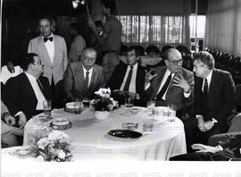 Reunião de empresários e economistas na seda da FIESP (São Paulo-SP, 12 jan. 1989). / Crédito: Daniel Augusto Jr./Agência Folhas.