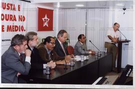 Ato pela paz no Oriente Médio realizado na sede do PT Nacional (São Paulo-SP, 29 abr. 2002). / Cr...
