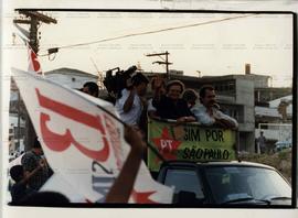 Carreata de candidaturas do PT em São Miguel Paulista nas eleições de 1996 (São Paulo-SP, 29 ago. 1996). / Crédito: Paulo Giandalia