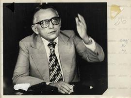 Retrato do deputado federal Francelino Pereira ([Paraná?], nov. 1977). / Crédito: Carlos Ruggi/Em Tempo – Sucursal Paraná.