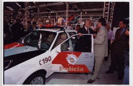 Visita de José Genoino (PT) à Feira de Automóveis do Anhembi (São Paulo-SP, 2002) / Crédito: Cesar Hideiti Ogata