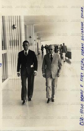 Reunião do General Euler Bentes com Ulysses Guimarães (Brasília-DF, 20 jun. 1978). / Crédito: Nelson Penteado.