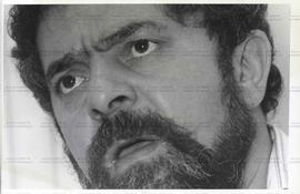 Retrato de Lula em evento não identificado (Local desconhecido, Data desconhecida). / Crédito: Autoria desconhecida.