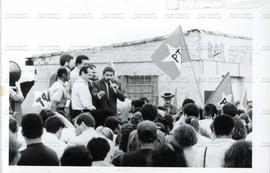 Lula visita Porto Alegre - Caravana da Cidadania (Porto Alegre-RS, 1993). / Crédito: Liane Neves