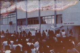 Greve dos médicos residentes da Associação Médica do Instituto de Assistência Médica ao Servidor Público Estadual (Ameriamspe) ([São Paulo-SP], 1979). / Crédito: Autoria desconhecida