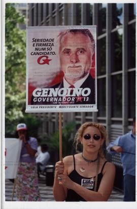 Atividade da candidatura &quot;Genoino Governador&quot; (PT) nas eleições de 2002 (São Paulo-SP, 2002) / Crédito: Autoria desconhecida