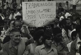 Assembleia dos trabalhadores metalúrgicos de São Paulo (São Paulo-SP, 20 abr. 1980). / Crédito: Sônia (sobrenome ilegível)