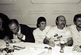Jantar do Breda para a campanha eleitoral do PT nas eleições de 1986 (Local desconhecido, 1986). Crédito: Vera Jursys