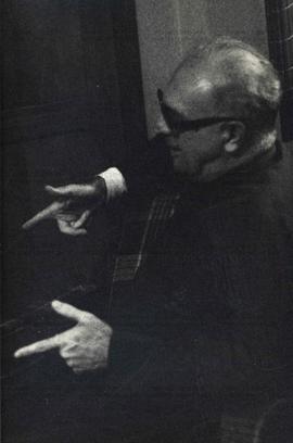 Retrato de Dom Adriano Hipólito, bispo de Nova Iguaçú (RJ) (Rio de Janeiro, 1978). / Crédito: Ped...