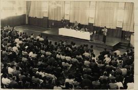 Assembleia dos Bancários na Casa de Portugal (São Paulo-SP, 16 ago. 1978). / Crédito: Autoria des...