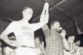Comício de lançamento da candidatura “Suplicy governador” (PT) nas eleições de 1986 (São Paulo-SP, 1986). Crédito: Vera Jursys