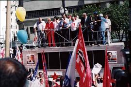 Comício da candidatura &quot;Lula Presidente&quot; (PT) nas eleições de 2002 (São Paulo-SP, 2002)...