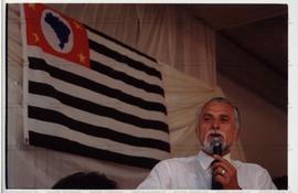 Atividade das candidaturas “Lula Presidente” e “Genoino Governador” (PT) com Prefeitos do PT nas eleições de 2002 ([São Paulo-SP], 2002) / Crédito: Cesar Hideiti Ogata