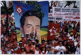 Atividade da candidatura &quot;Lula Presidente&quot; (PT) nas eleições de 2002 (Local desconhecido, 2002) / Crédito: Cesar Hideiti Ogata