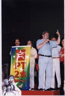 Comemoração do aniversário de 20 anos do PT realizado no Ibirapuera – “PT 20 Anos” (São Paulo-SP, 2000). / Crédito: Roberto Parizotti