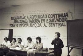 Ato [em solidariedade às lutas na América Central?] ([São Paulo-SP?], [1985?]). Crédito: Vera Jursys