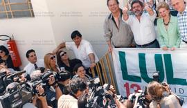 Inauguração do Comitê Nacional da candidatura “Lula Presidente” nas eleições de 1998 (São Paulo-SP, 1998). / Crédito: Roberto Parizotti