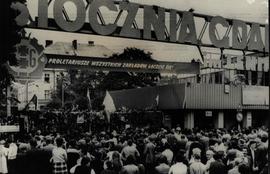 Ato organizado pelo sindicato Solidariedade (Polônia, ago. 1980). / Crédito: Autoria desconhecida.