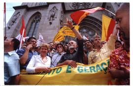 Atividade da candidatura “Genoino Governador” (PT) nas eleições de 2002 (São Paulo-SP, 2002) / Cr...